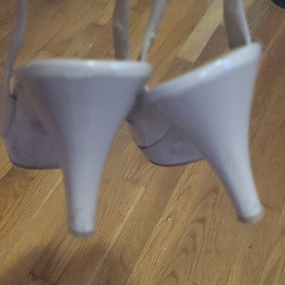 Elegant Beige Women's Slingback Heels - Picture 3 of 10